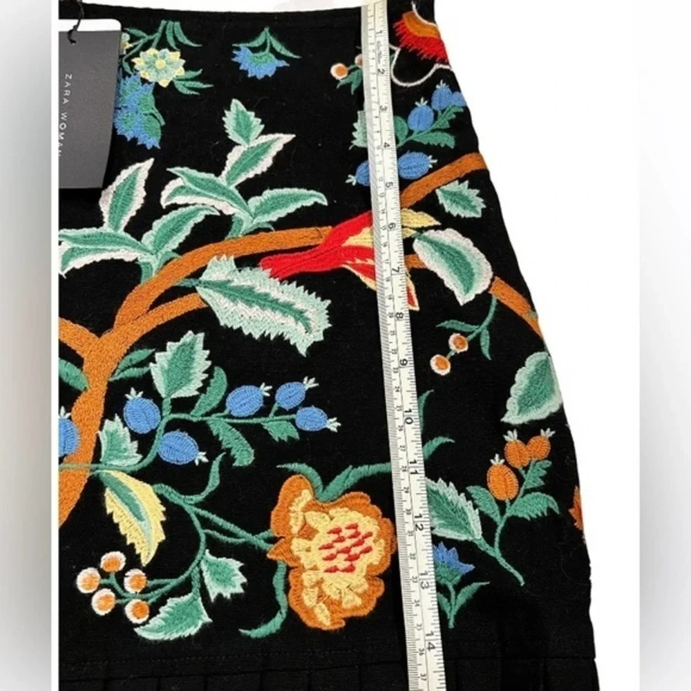 ZARA Woman Embroidered Pleated Hem Mini Skirt Size XS NWT - Picture 9 of 13